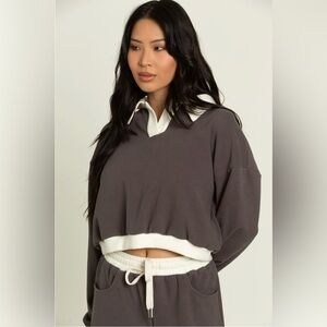 NWT Gold Hinge Charcoal Cropped Pullover Top